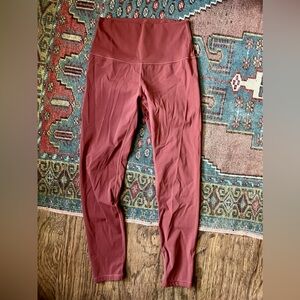 Born Primitive Go To Leggings 2.0 wine red size medium